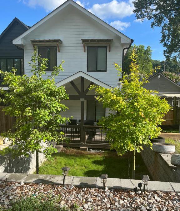 Summerhill House | Atlanta Unit 2 Room 1 - Quiet Private Bedroom Private Bathroom