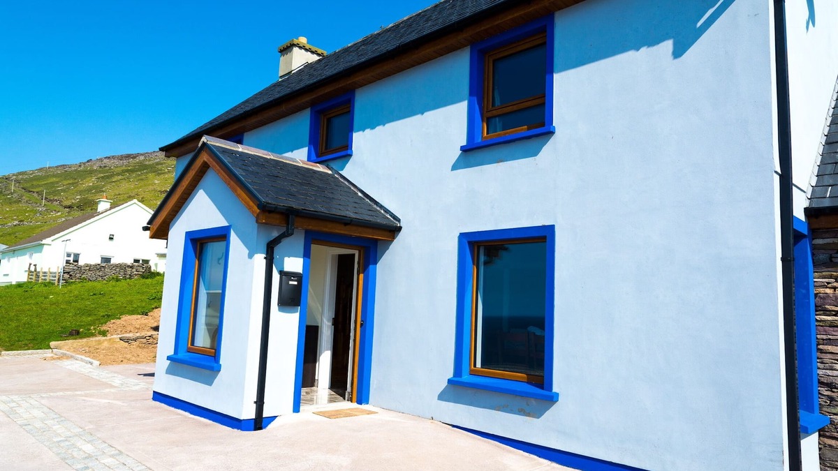 Coumeenoole House | ATLANTIC REST -Panoramic views Slea Head, Skelligs