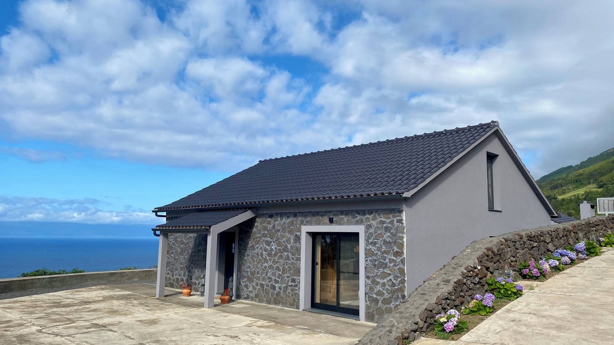 Santo Amaro House | Atlantis House