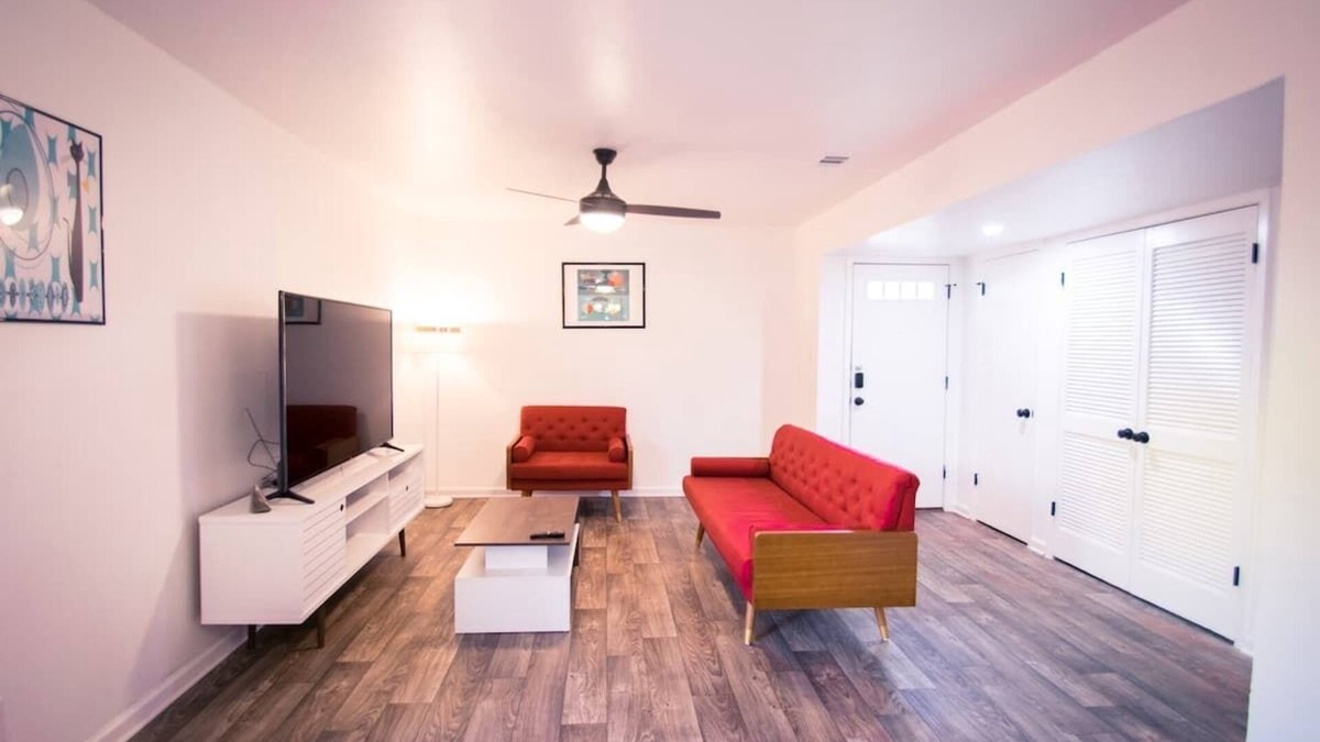 St. Johns House | Atomic Age