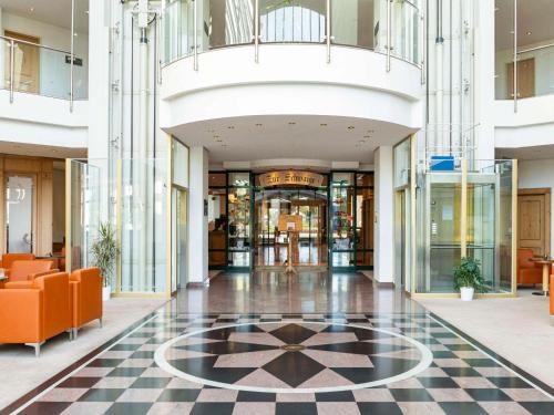 Schwaig Hotel | Atomis Hotel Munich Airport by Mercure