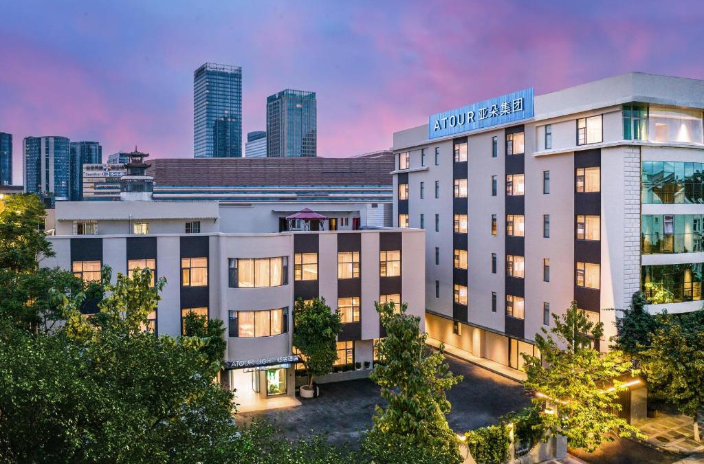 Xishan Hotel | Atour Light Hotel Kunming Dianchi Road South Asia Style First City