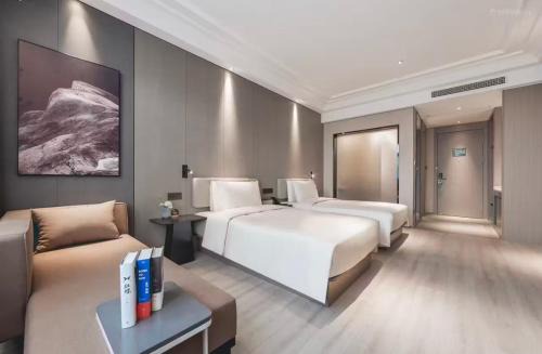 Shushan Hotel | Atour X Hotel Hefei Zhengda Plaza Prosperous Avenue