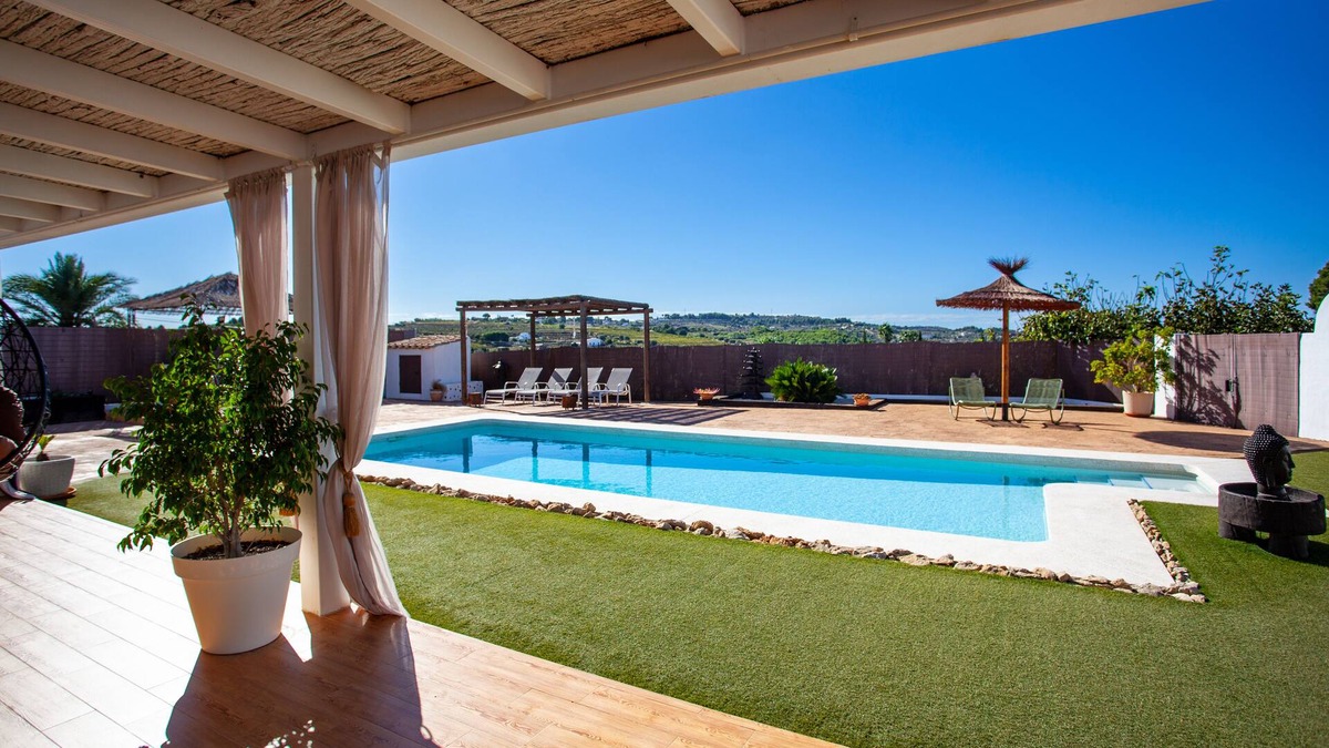 Canor House | Atrapasomnis Field Village. 9 km from the beach, in Benissa, costa blanca