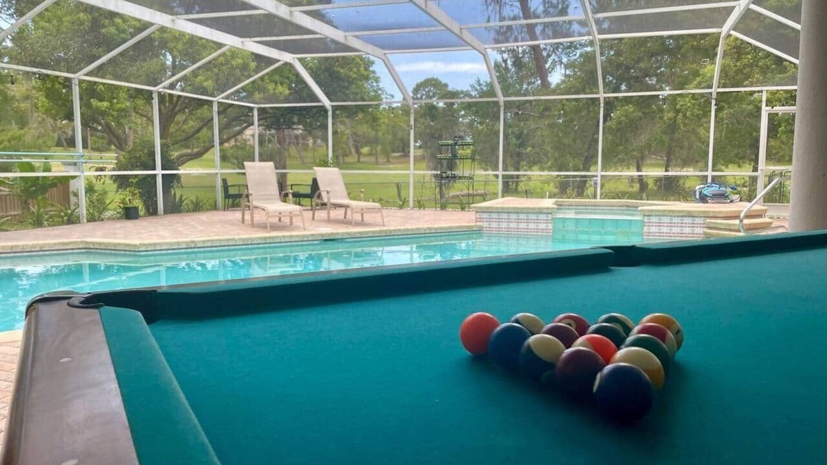 Spring Hill House | Attached Private GuestHouse- Fenced Yard