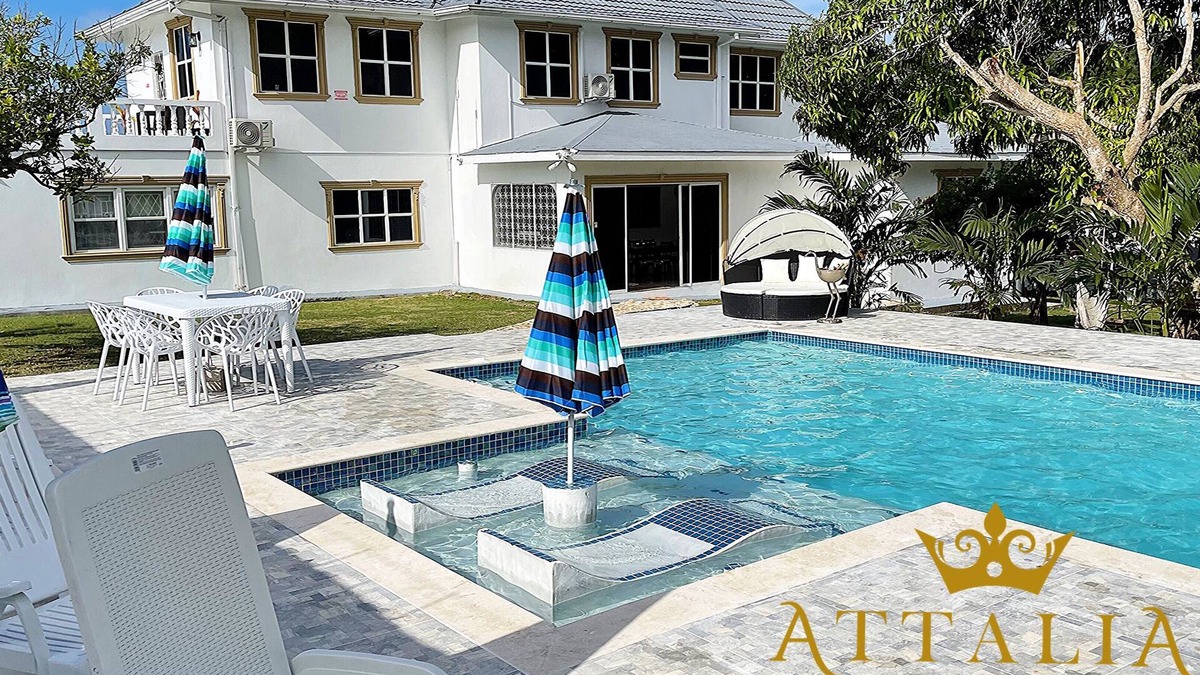 Runaway Bay House | Attalia Villa | Near Ocho Rios With a Private Swimming pool & Gym