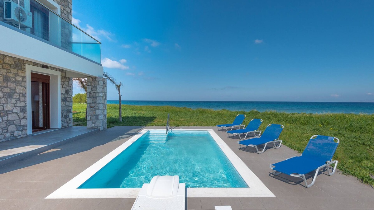 Fanes Villa | Attalos Villa -fanes