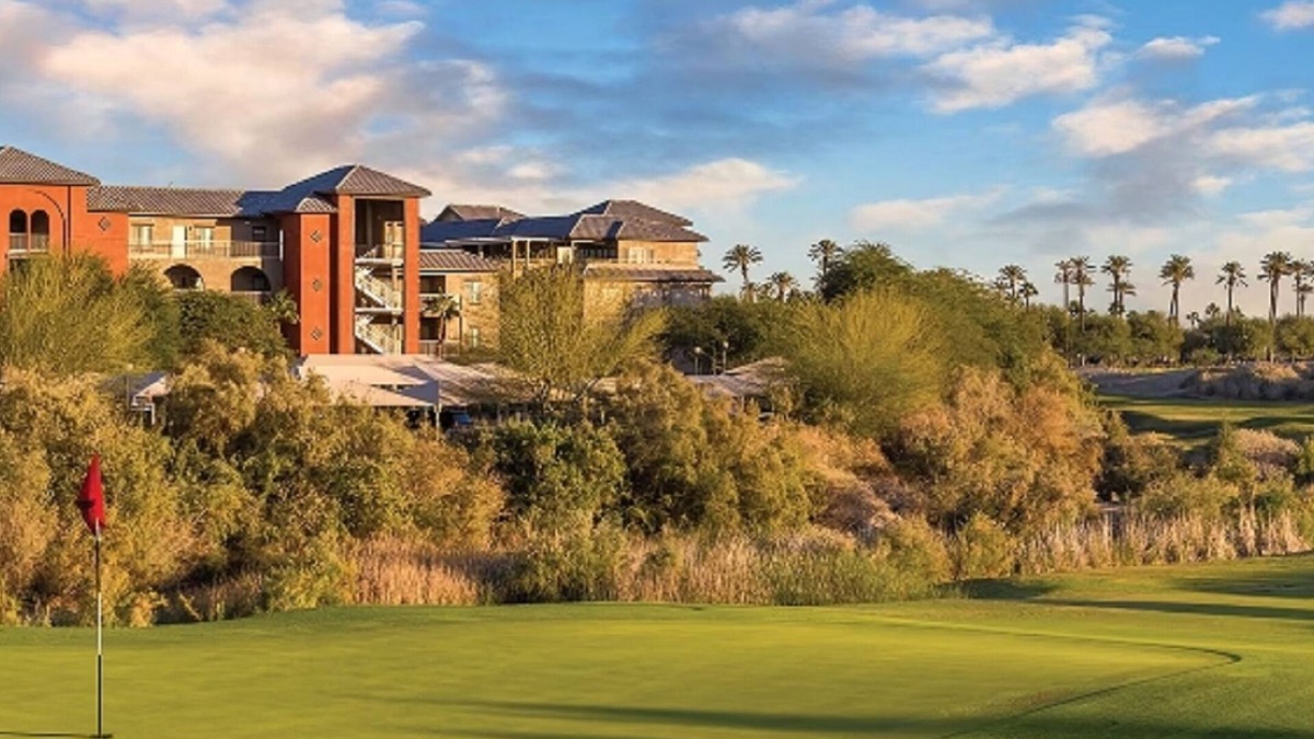 Terra Lago Hotel | Attend Stagecoach Music Fest in Indio at this picturesque desert retreat.