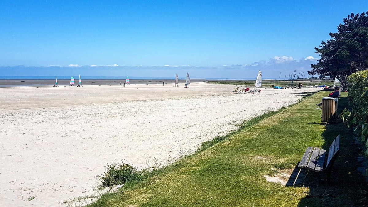 Mont-Dol House | Attendez-vous à des vacances relaxantes dans cette belle location située dans un endroit calme.