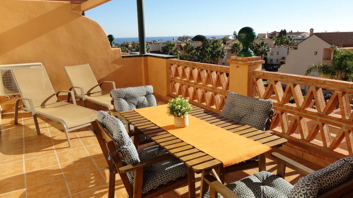 El Faro Apartment | Attic, large terrace. 2 Km. from Fuengirola. Wyndham Resorts Mijas-Costa area.