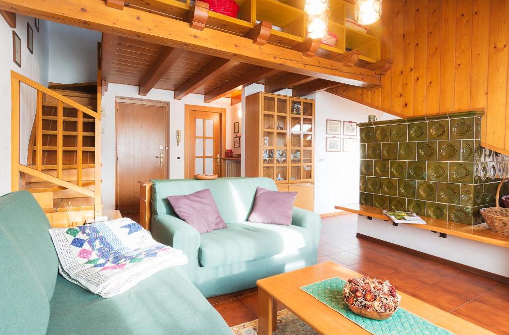 Ragoli Apartment | Attico Abbraccio di Luce