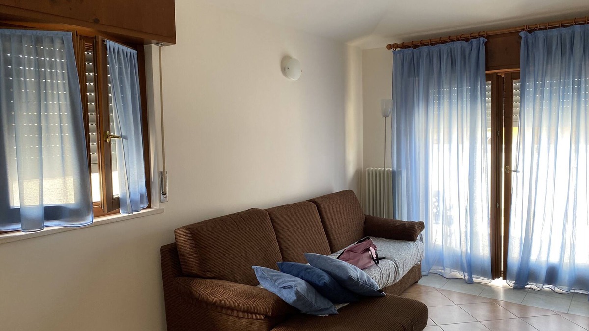 Fano Apartment | attico con grande terrazzo senza ascensore