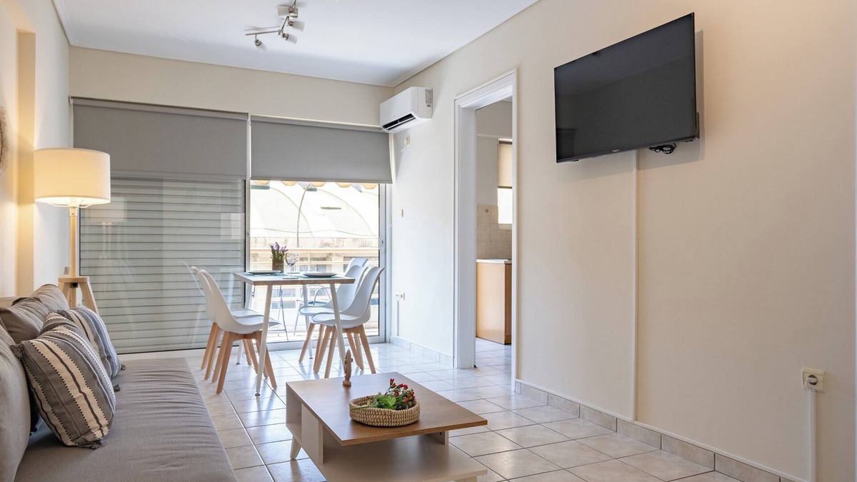Agios Panteleimonas Apartment | Attiki square metro station 1 bedrm 3 pers by MPS