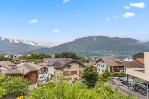 Chandolin-près-Savièse Apartment | Attique rénové avec jacuzzi 6 pers à Savièse