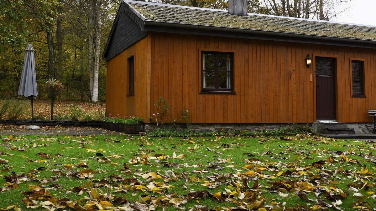 Petit-Thier Ski Chalet | Attractive Chalet in Vielsalm with Large Garden