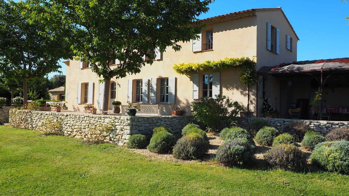 La Motte-dʼAigues Other | Attractive family home in the heart of Luberon for 10 people