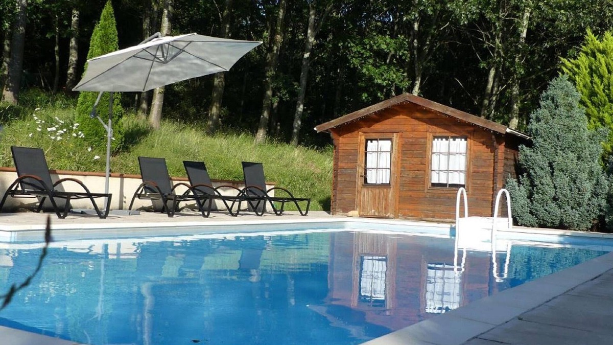 Saint-Marcet House | Attractive holiday home with garden