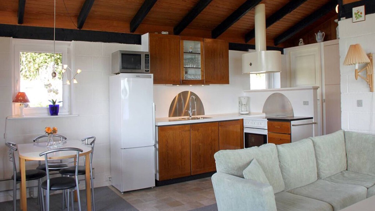 Aabenraa House | Attractive holiday home with sea views, winter garden, washing machine and Wi-Fi