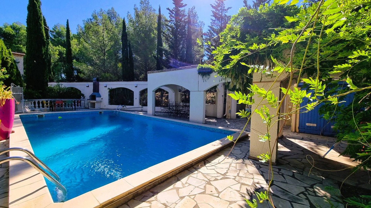 Pouzols-Minervois Villa | Attractive southern house with private pool