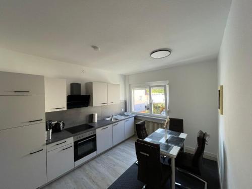 Solms Apartment | Attraktive Ferienwohnung in 35606 Solms, Wellness exklusiv im benachbarten Braunfels