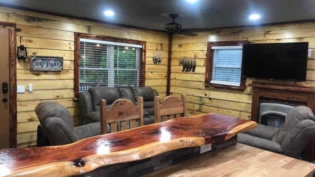 Board Camp Cabin | ATV Shack near Wolf Pen Gap