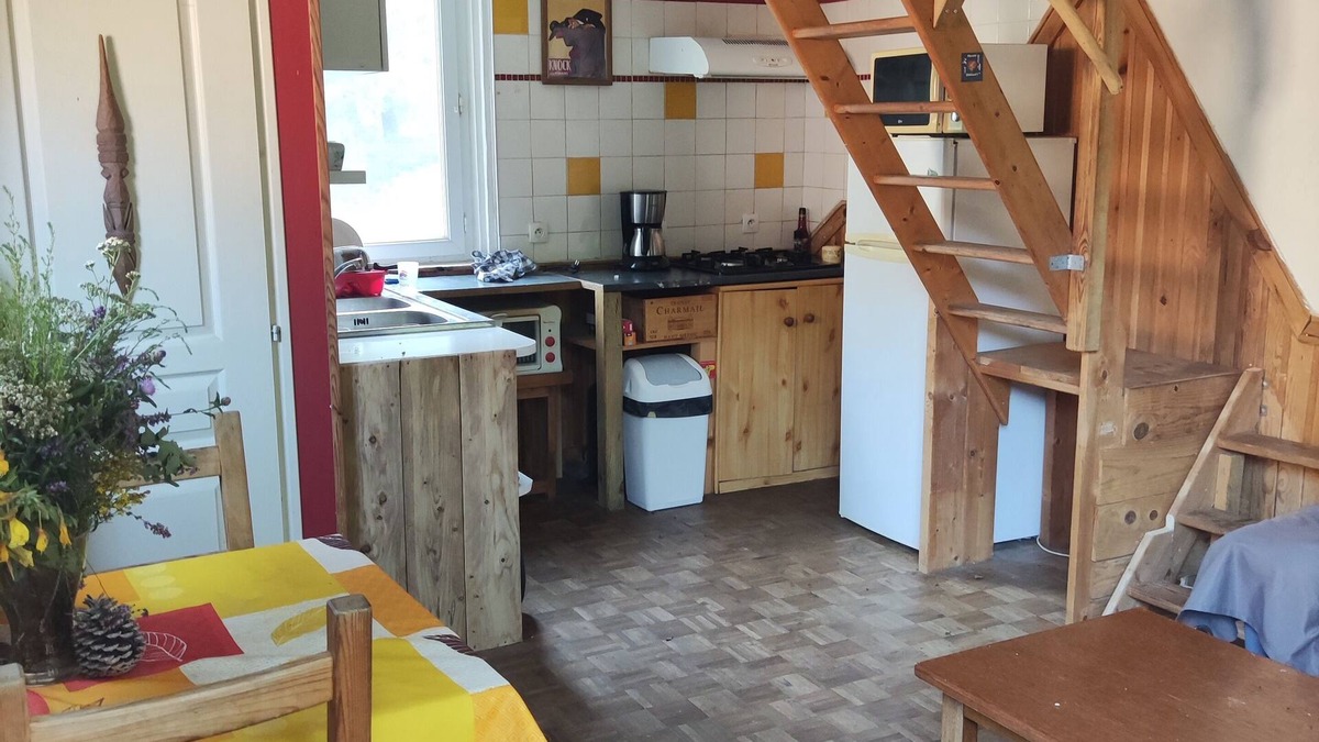 Moustey Ski Chalet | Atypical cottage in the forest with artist's studio!