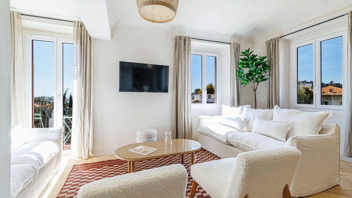 Lazaret Apartment | Atypical Duplex Apartment – Air-Conditioned – 2 Bedrooms