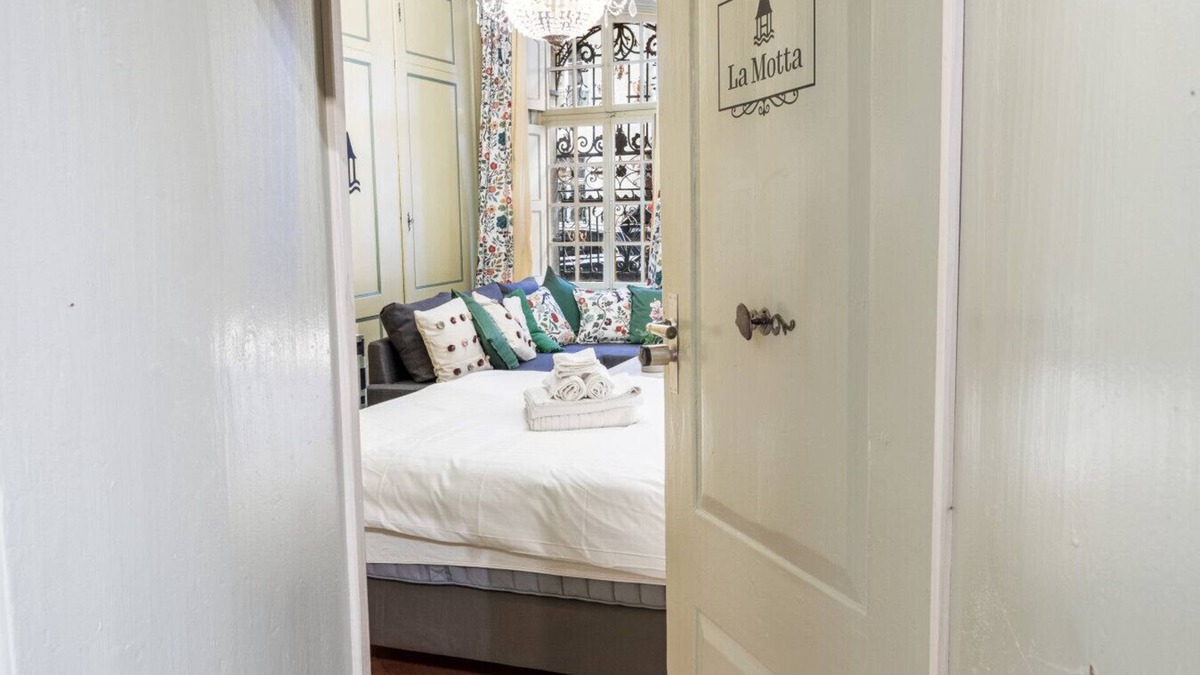 Fribourg Apartment | Atypical room in Fribourg's old town