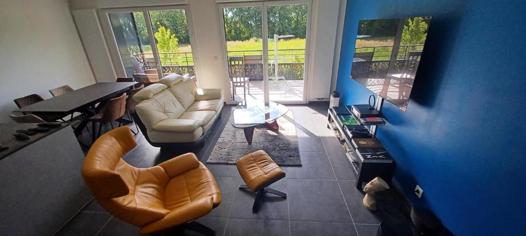Epagny Apartment | Au 237, Le Nyong-Et-Sanaga