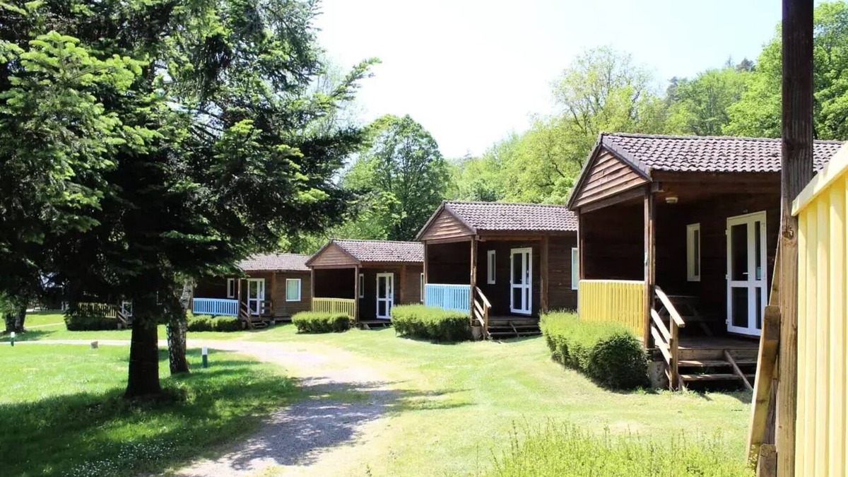Correze Ski Chalet | Au Bois de Calais * - Chalet Tree : 2 bedrooms/Sunday-Sunday/4 people