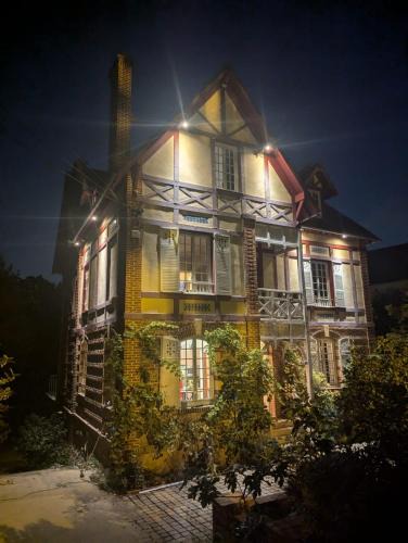 Villennes-sur-Seine Bed & Breakfast | Au Bonheur des Voyageurs, 30' de Paris