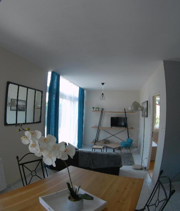 Parvillers-le-Quesnoy Apartment | Au bonheur des Anes - Gîte Idylle