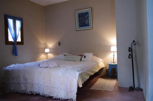 Asgaour House | Au Bord de l'Eau
