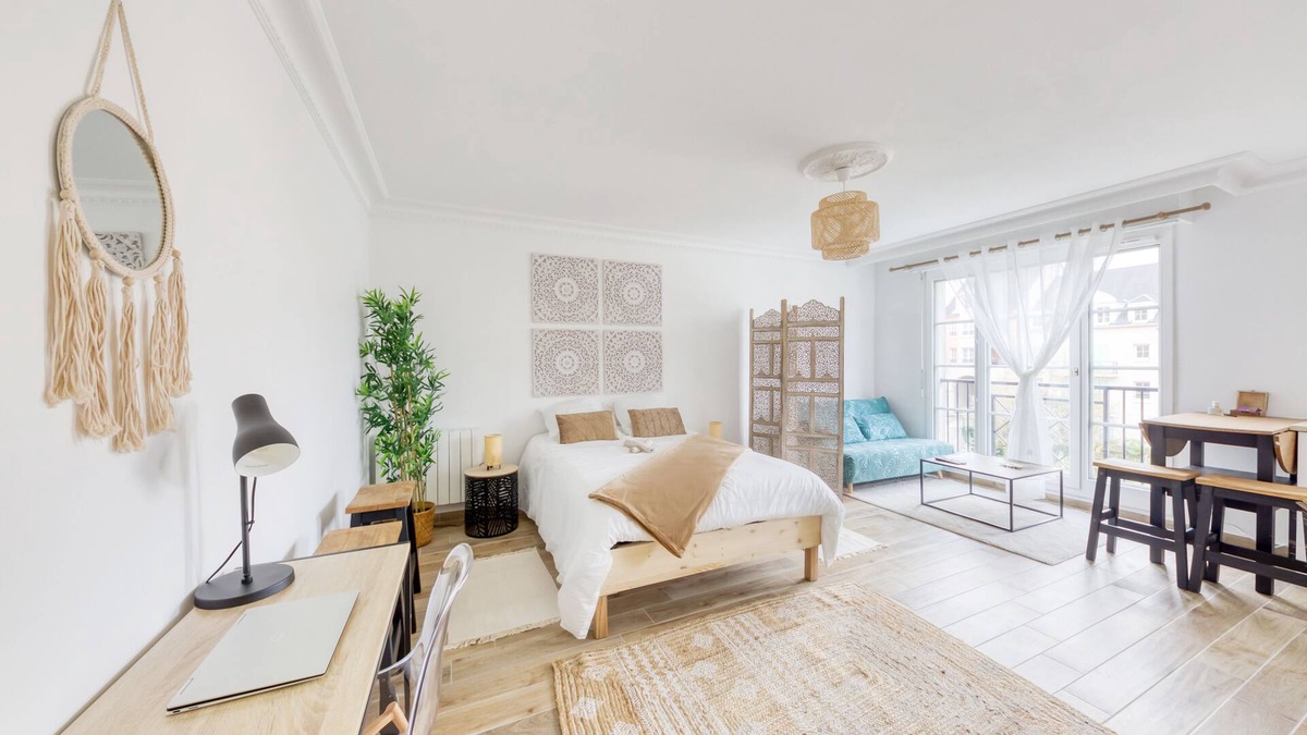 Cergy Apartment | 🌟AU BORD DU PORT🌟, relaxing studio with water view