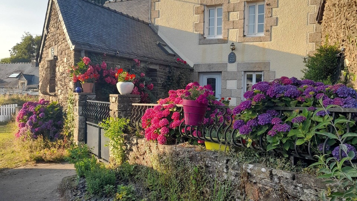 Perret House | AU Bourg Breton