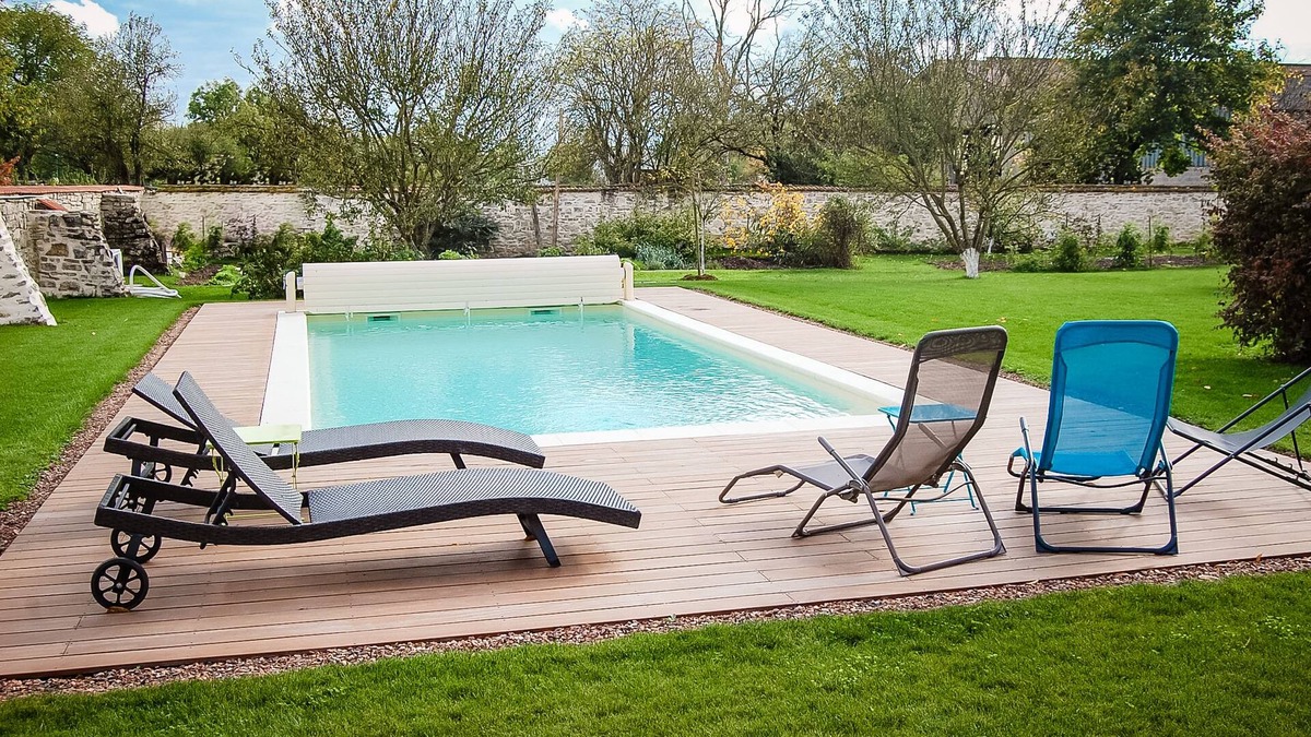 Tonnoy House | Au Caprice de L'Atre