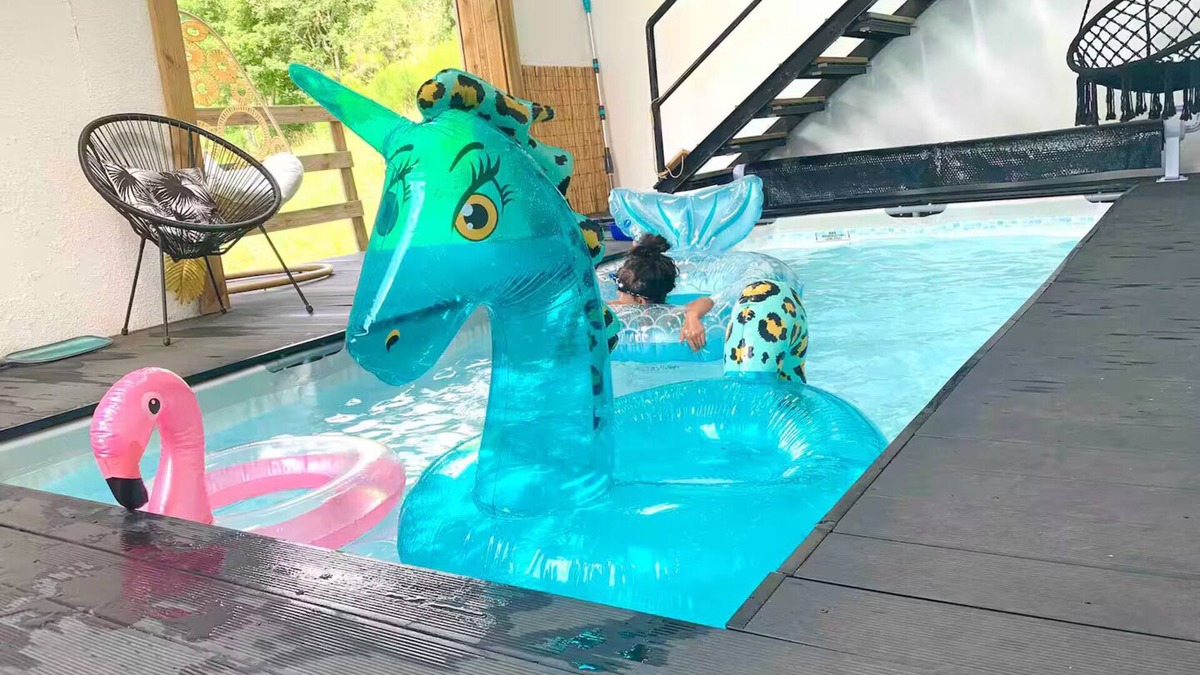 Saint-Bonnet-le-Courreau Apartment | Au chant du ruisseau (apartment with pool)