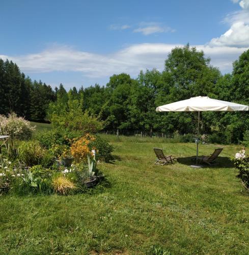 Aix-la-Fayette House | Au Chat Perché