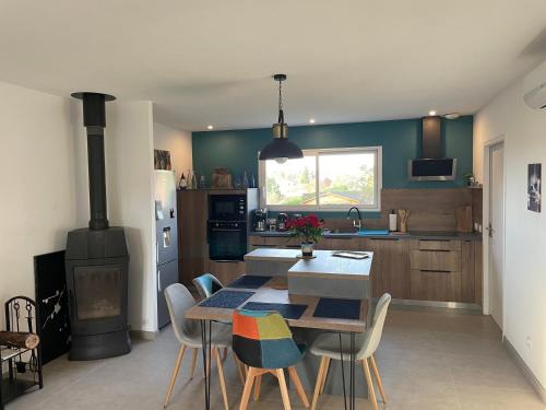 Salaise-sur-Sanne House | Au Clos Decoeur