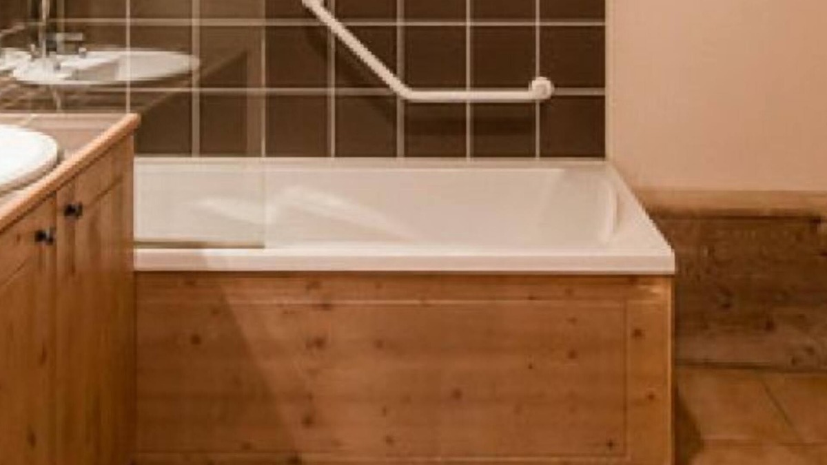 Bellentre Apartment | Au Coeur de la Jolie Station les Coches, Domaine Paradiski, 57m2, 3 P. , PMR