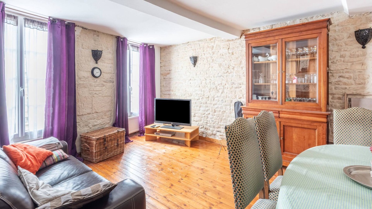 Creully House | Au coeur de Creully - Belle maison de ville