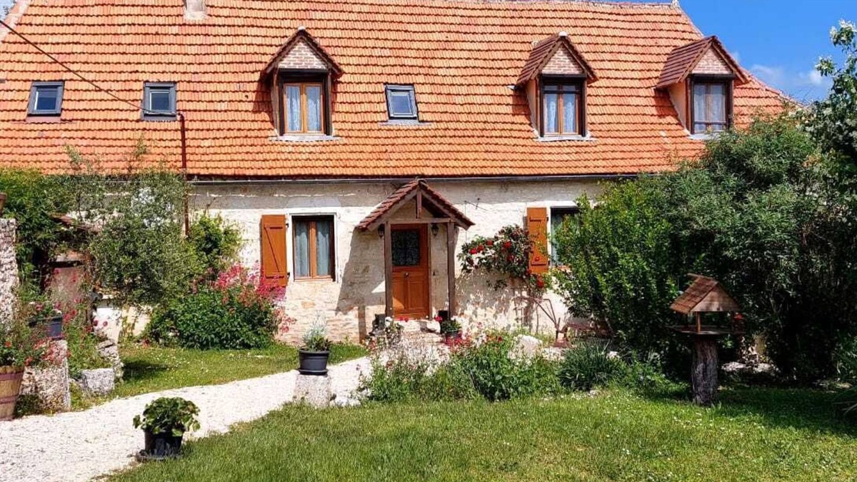 Orniac House | Au fil des Causses - Gîte "Le Lot" Classé 4 Étoiles Pour 7 Personnes