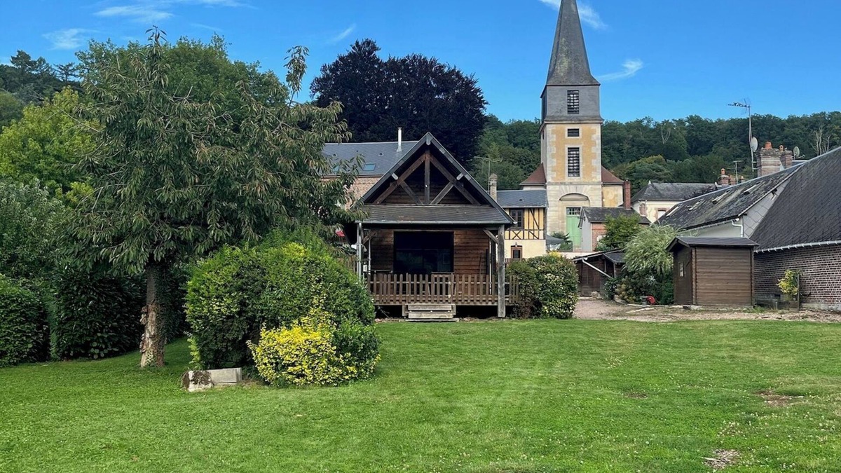 Le Bec-Hellouin House | Au Fil du Bec gîte in the heart of Bec-Hellouin, at the foot of the Abbey!