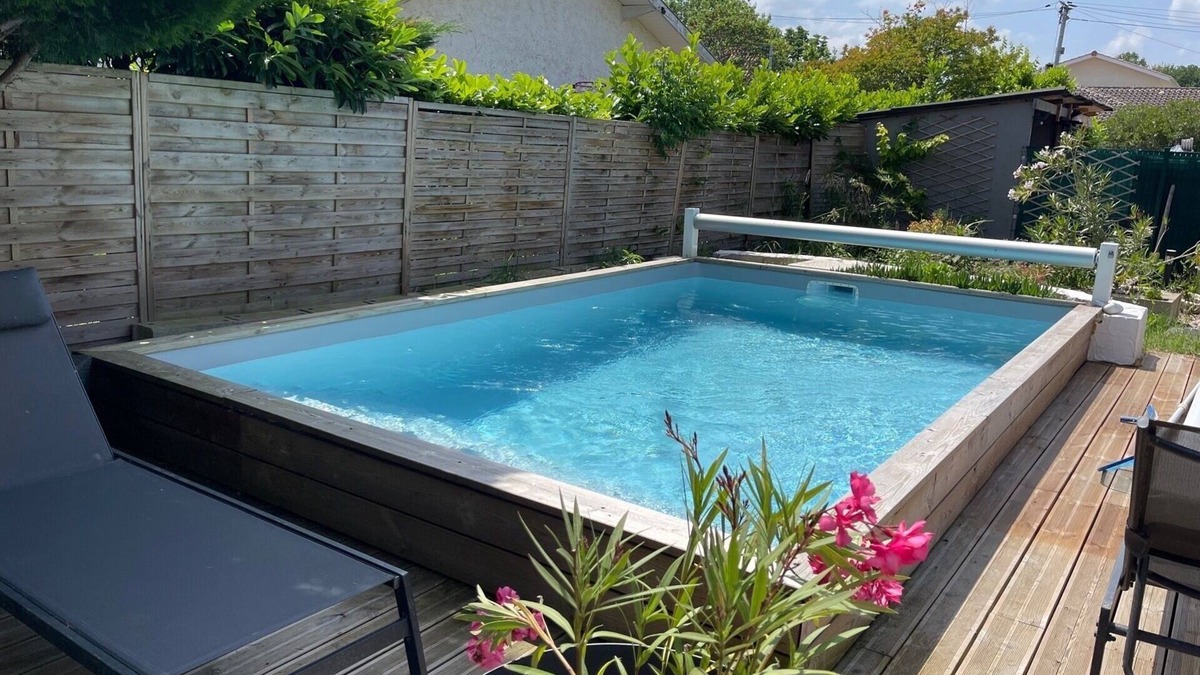 Saint-Medard-en-Jalles Cottage | Au Parfum des Fleurs