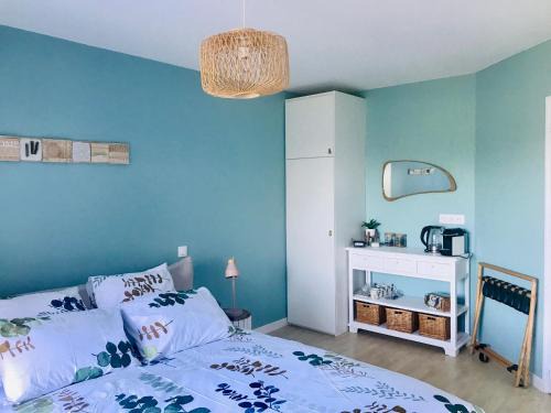 La Chapelle-Caro Bed & Breakfast | Au petit bonheur de Claire et Jo