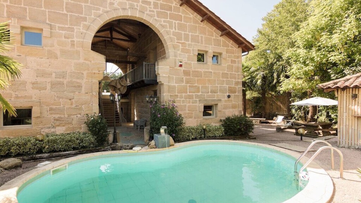 Lacapelle-Marival House | "Au Petit Grammont" Gîte de Charme Lison, Piscine et Jacuzzi au Cœur du Lot!
