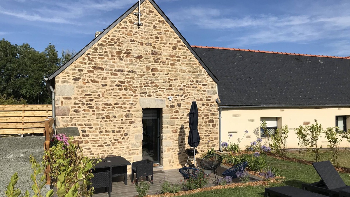 Ploneour-Lanvern House | AU PORTE DE L'OCEAN GITE WITH HEATED POOL