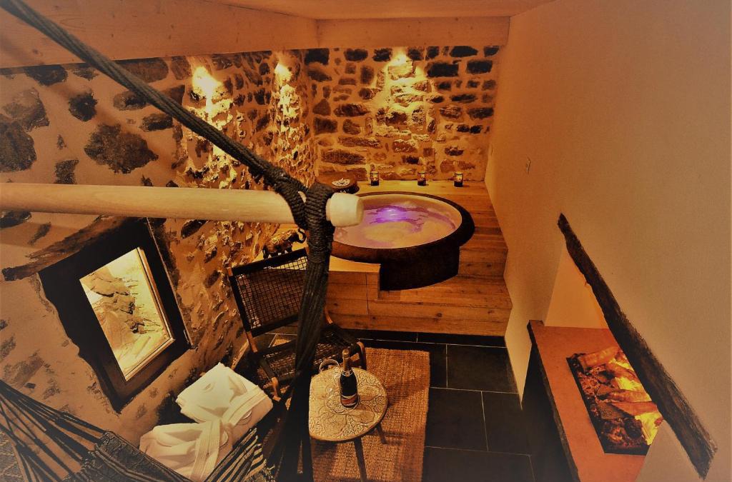 Brindas Apartment | Au Vingtain - Appartement & Spa atypique