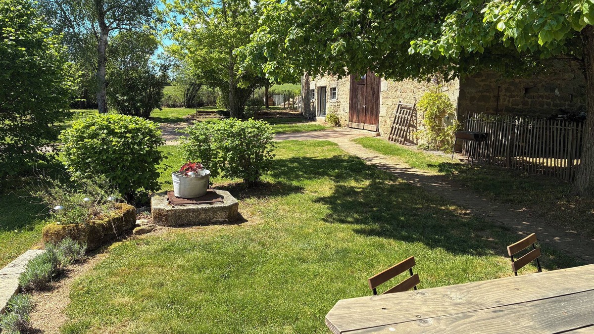 Dompierre-en-Morvan House | Aube du Morvan, charming family home