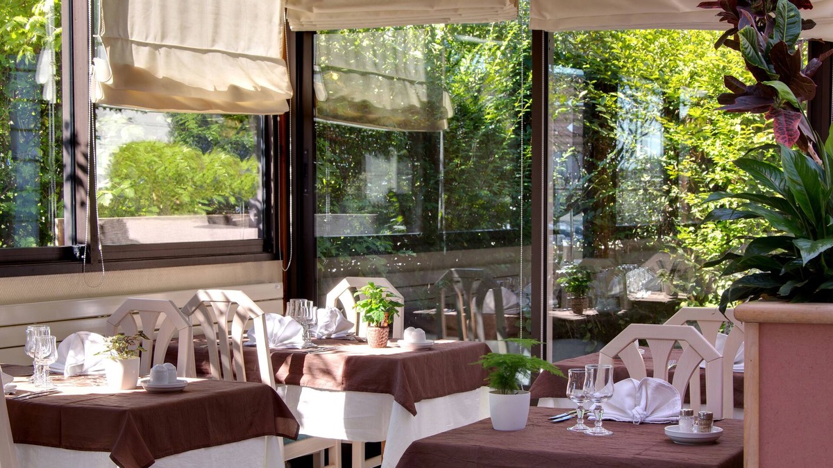 Saint-Yorre Hotel | Auberge Bourbonnaise